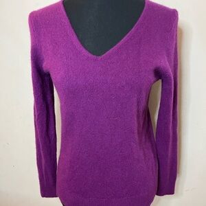 41 Hawthorn Women's Cashmere Sweater Medium  Plum  Purple Casual Office classic